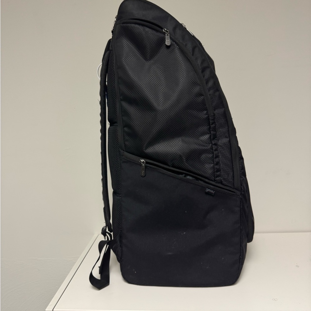 Men's Black Backpack With Spacious Interior - image 4